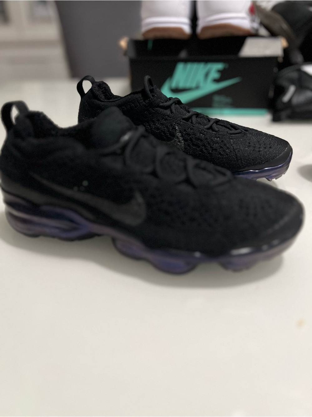 WMNS NIKE VAPORMAX SZ 6